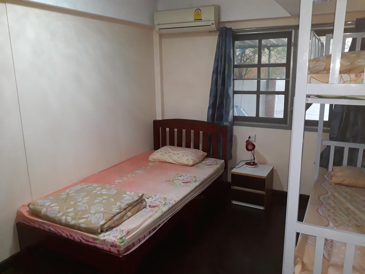 Dutch Guest House Chiang Mai Esterno foto