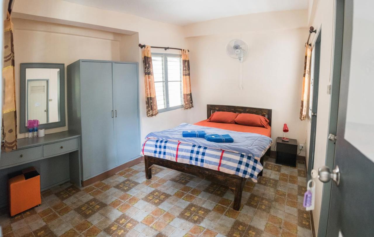 Dutch Guest House Chiang Mai Esterno foto