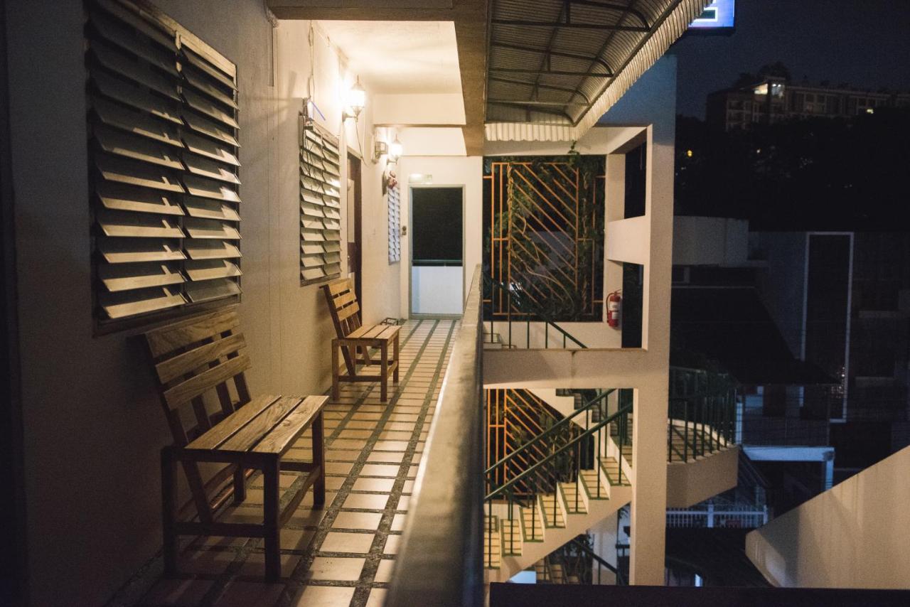 Dutch Guest House Chiang Mai Esterno foto