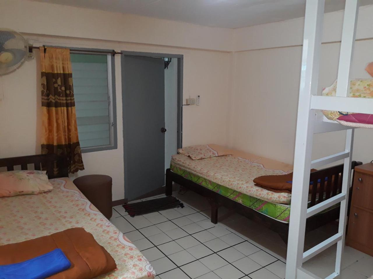 Dutch Guest House Chiang Mai Esterno foto